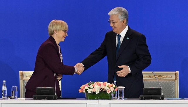 Astana’da Kazak-Slovenya iş forumu düzenlendi