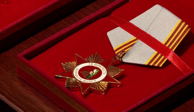 Astana'da II. Dünya Savaşı yıllarında kaybolan askerlerin yakınlarına madalyalar takdim edildi