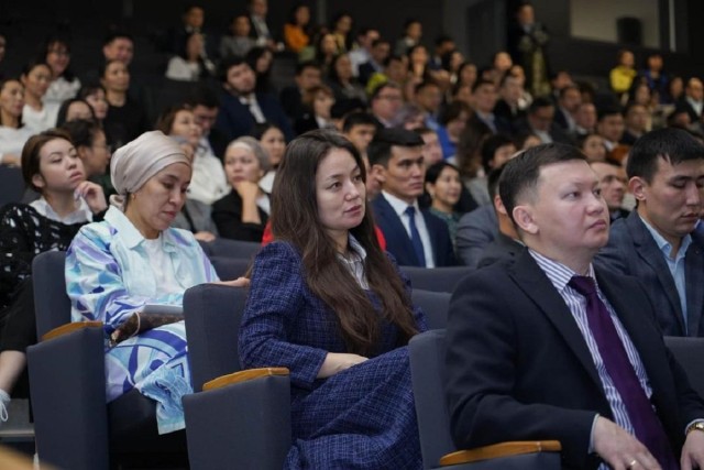Astana’da «Genç Bilim adamı» konferansı düzenlendi