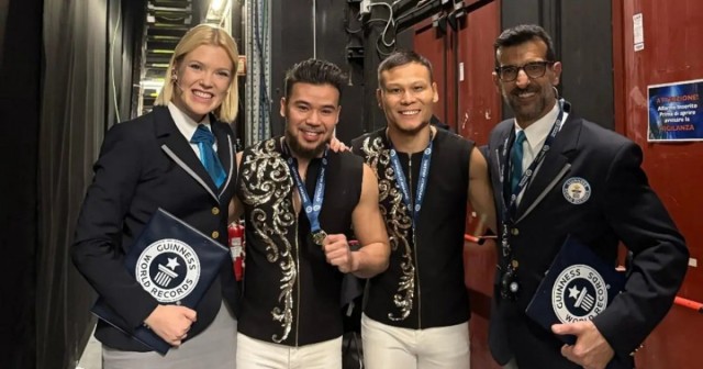 Алматы циркинин артисттери Гиннес рекорддор китебине кирди