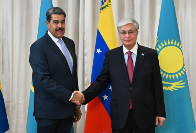 Қозоғистон Президенти Москвада қатор учрашувлар ўтказди