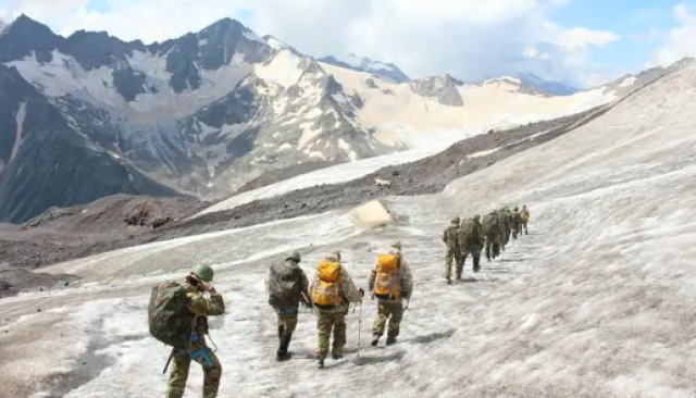Mountain guide training underway in Kazakhstan