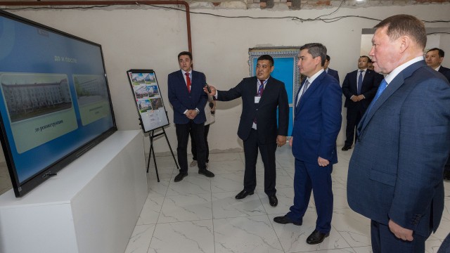 Kazakh PM reviews infrastructure in Kostanai region