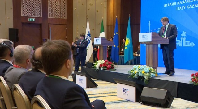 Казахстан и Италия подписали меморандумы на 180 млн евро