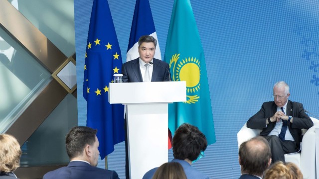 Қозоғистон - Франция инвестициявий форумида 15 та ҳужжат имзоланди