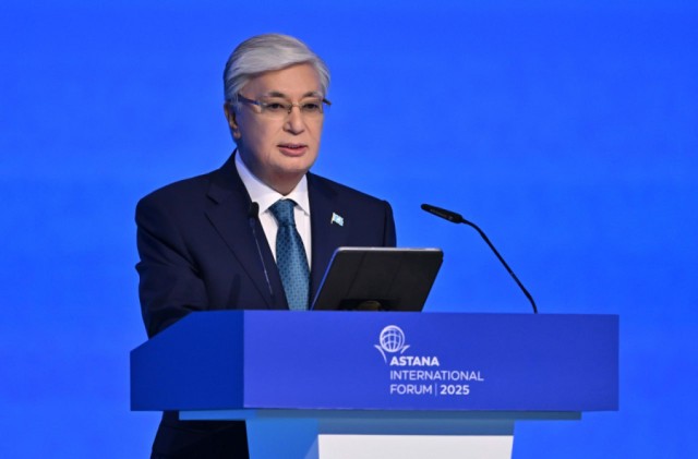 Президент Астана эл аралык форумунун пленардык сессиясында сөз сүйлөдү