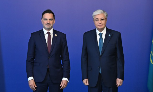 Kasım Comart Tokayev, Fransa Dış Ticaret temsilci Bakanı Laurent Saint-Martin'i kabul etti