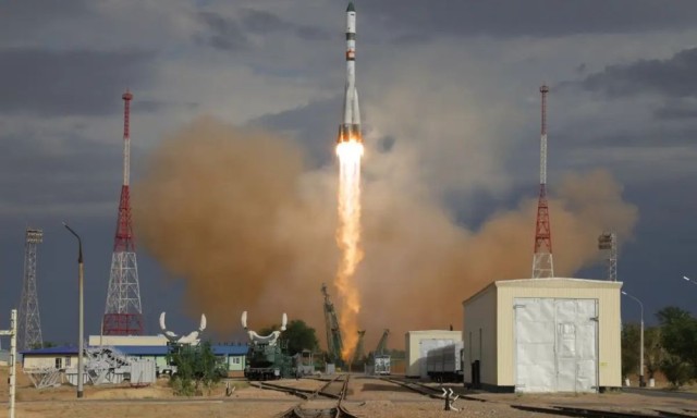Kazakh President honors 70th anniversary of Baikonur Cosmodrome