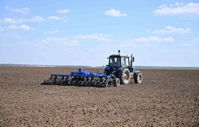 Kazakhstan completes sowing campaign on time