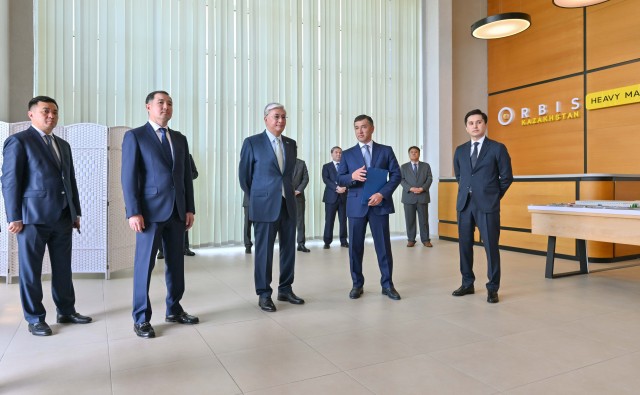 Президент Астанадаги бир қанча объектларга борди