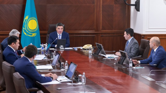 Казакстан менен Кытай 224 индустриялык долбоорду ишке ашырып жатат