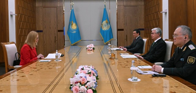 Президент Казахстана принял председателя группы «Эгмонт»