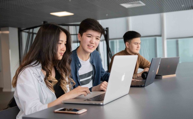 Қазақстанда кәсіптік бағдар беруге арналған жазғы лагерлер ашылды