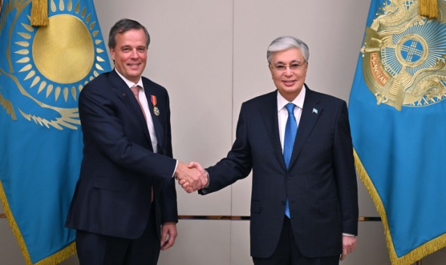 Президент екіжақты кездесулер өткізді