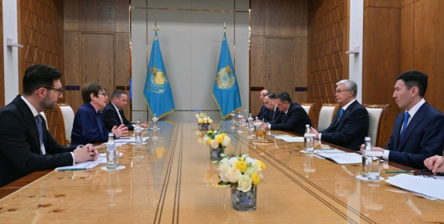 Мамлекет башчысы Европа реконструкциялоо жана өнүктүрүү банкынын президенти менен жолугушту