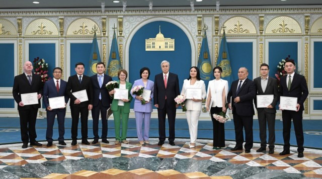 Kazakh President congratulates media workers