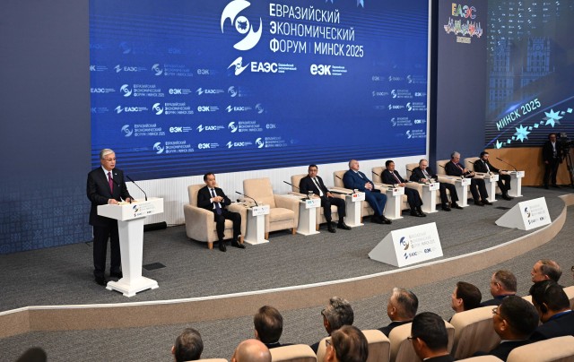 Kazakh President takes part in Eurasian Economic Forum in Minsk