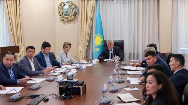 Kazakistan’da beş sınır ötesi lojistik merkez inşa ediliyor