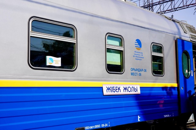 «Jibek Joly» поезди яна йўлга тушади