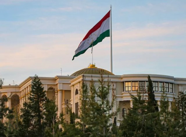 Тожикистонда янги йўллар қуриляпти