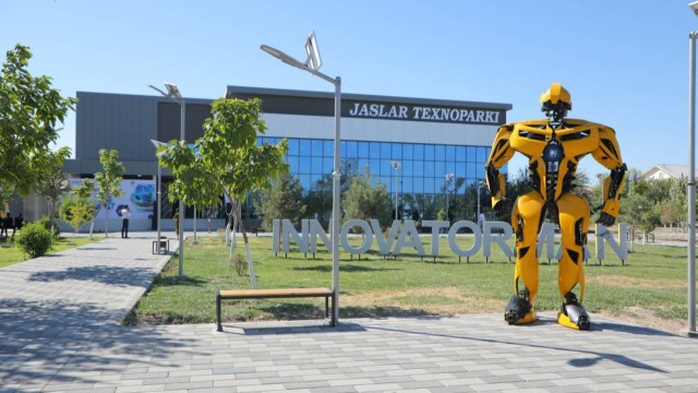 Özbekistan’da yeni gençlik teknoparkları açılıyor