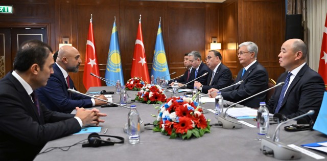 Қ. Тоқаев Түрік бизнес өкілдерімен кездесу өткізді