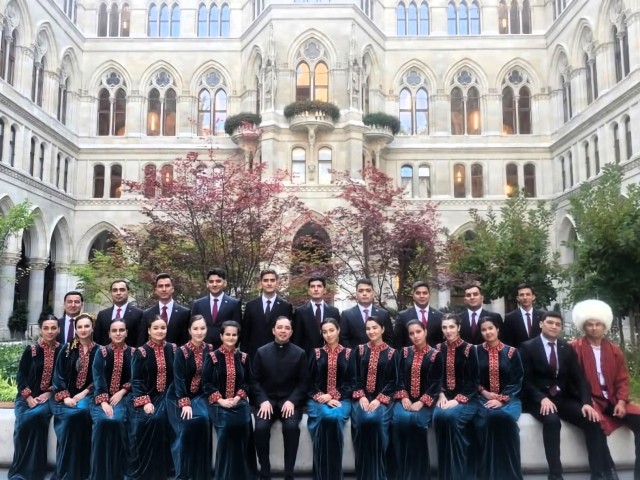 Turkmenistan’s orchestra performs at festival in Austria