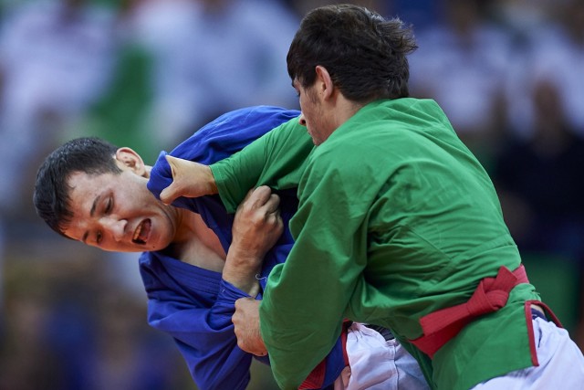 Парижда кураш бўйича халқаро турнир ўтказилди