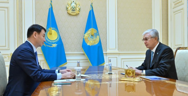 Қасым-Жомарт Тоқаев Алматы қаласының әкімі Дархан Сатыбалдыны қабылдады