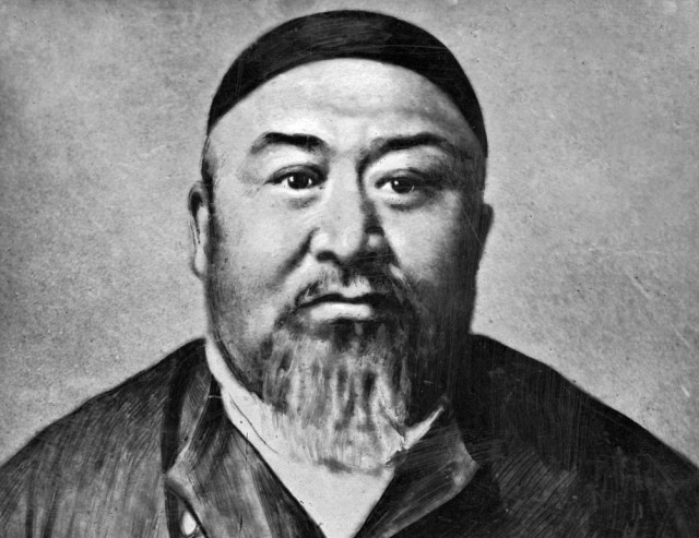 Казакстанда «Абайдын ырлары дүйнө тилдеринде» челленджи өтүп жатат