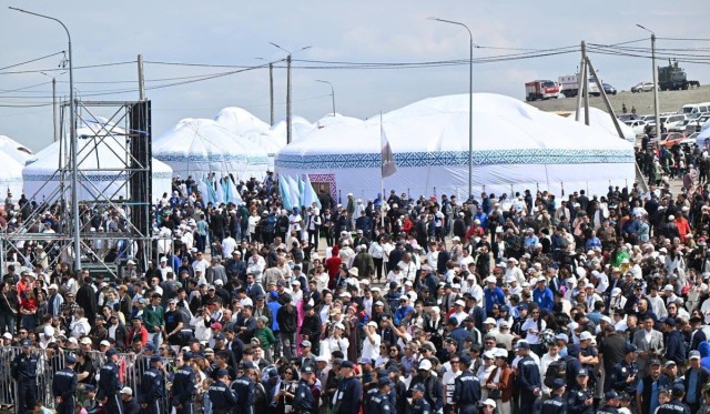 Казакстанда Абайдын 180 жылдыгы белгиленди