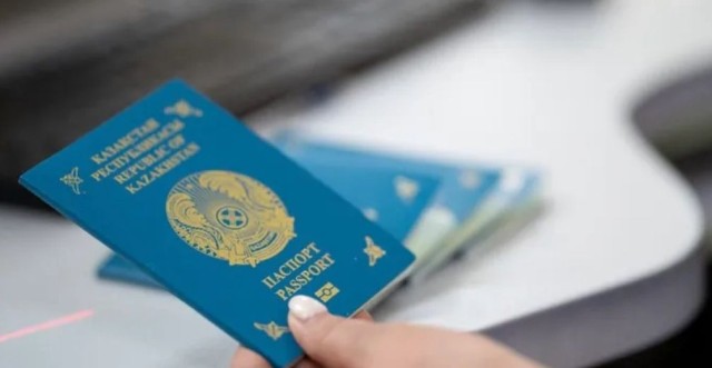 Қозоғистон аҳли янги намунадаги паспорт олаяпти