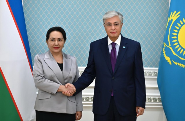 Kazakistan Devlet Başkanı, Özbekistan Senatosu Başkanı ile görüştü