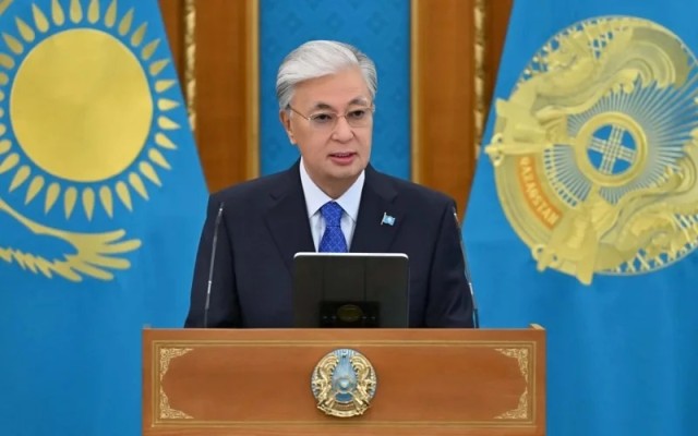 Kazakh President Congratulates Oil And Gas Industry Workers