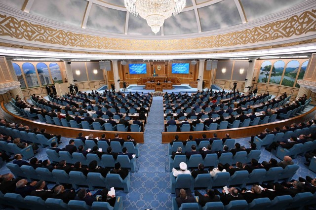 Kazakistan Parlamentosu tek kanatlı yapıya dönüşebilir