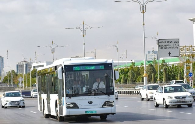 Turkmen capital launches new buses