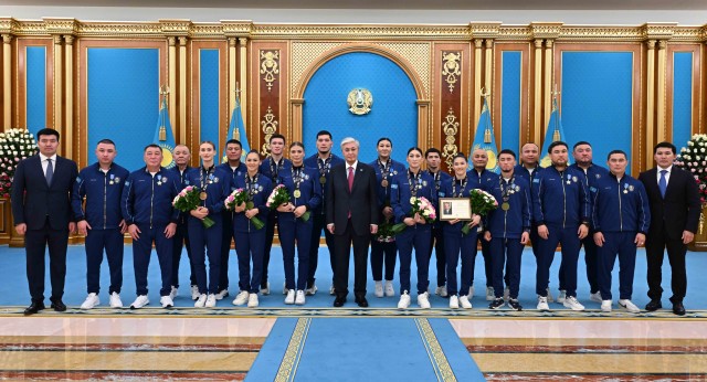 Қазақстан Президенті бокстан ұлттық құраманы марапаттады