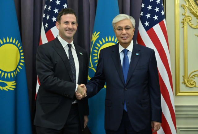 Мамлекет башчысы Cameco корпорациясынын президенти Тим Гитцелди кабыл алды