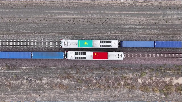 В Казахстане запущена вторая линия железной дороги Достык – Мойынты