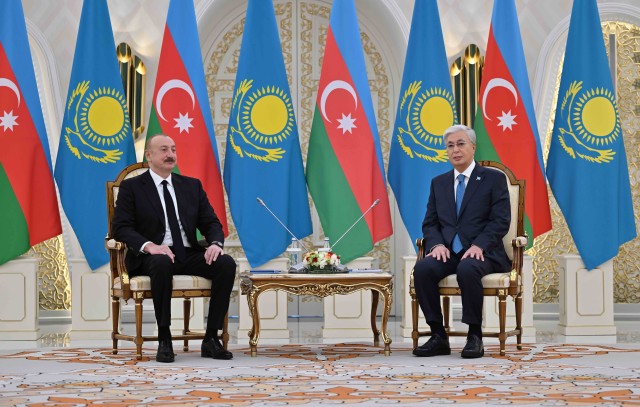 Казакстан жана Азербайжан