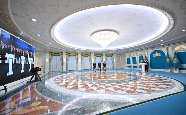 Президент KIA Qazaqstan автомобиль заводини очди