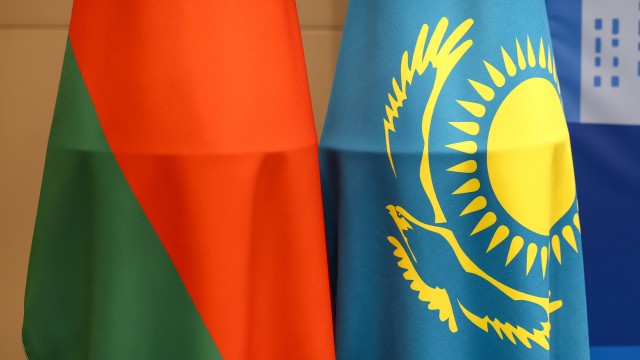 Kazakistan ve Belarus, çeşitli alanlarda ortak gelişimin Yol Haritasını onayladı