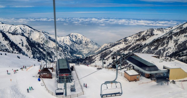 Шымбұлақ шыңында БҰҰ-ның 80 жылдығына арналған мурал салынды