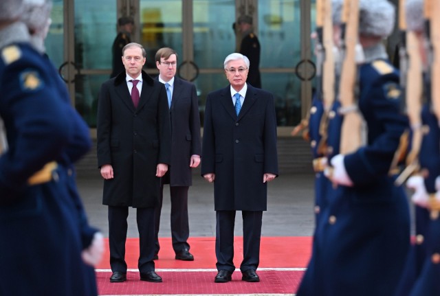 Казакстандын Президенти Москвага мамлекеттик сапар менен келди