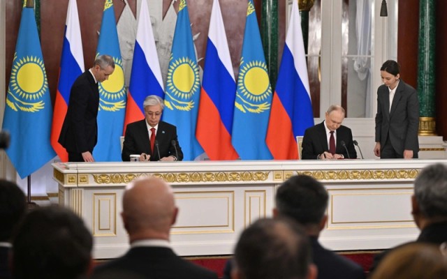 Kazakistan ve Rusya, Kapsamlı Stratejik Ortaklık ve Müttefiklik Bildirisi’ni imzaladı