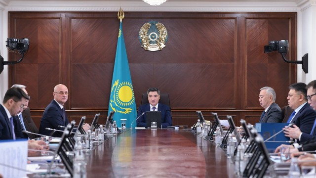 Ҳукуматда авиация соҳасини ривожлантириш режаси тақдим этилди