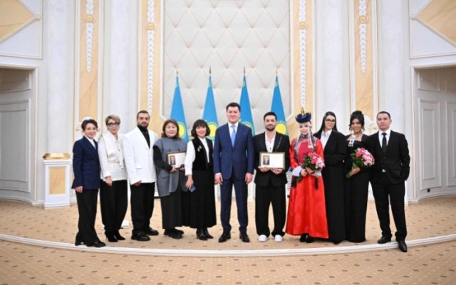 Silk Way Star contestants receive awards on behalf of Kazakh President
