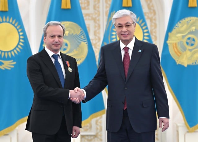 K. Tokayev, FİDE Başkanı ve Dünya Satranç Şampiyonaları kazananlarını kabul etti