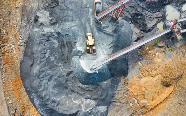 Kazakh Senate approves law on enhancing subsoil use