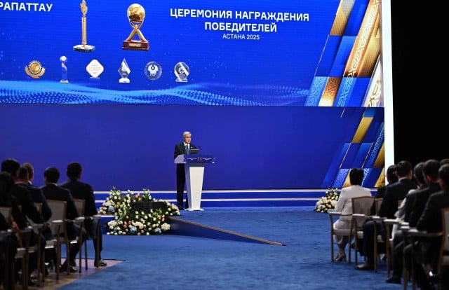 Kazakh President awards entrepreneurs